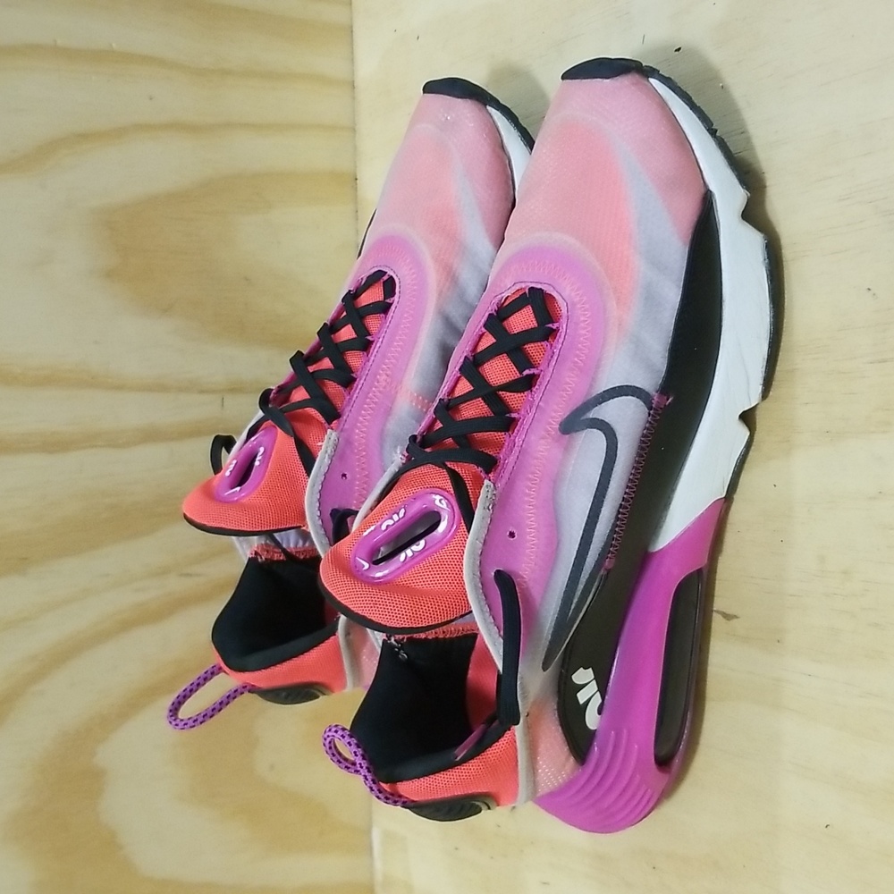 Women's Nike Air Max 2090 Retro Futurism Iced Lilac Pink Orange White Sz 12